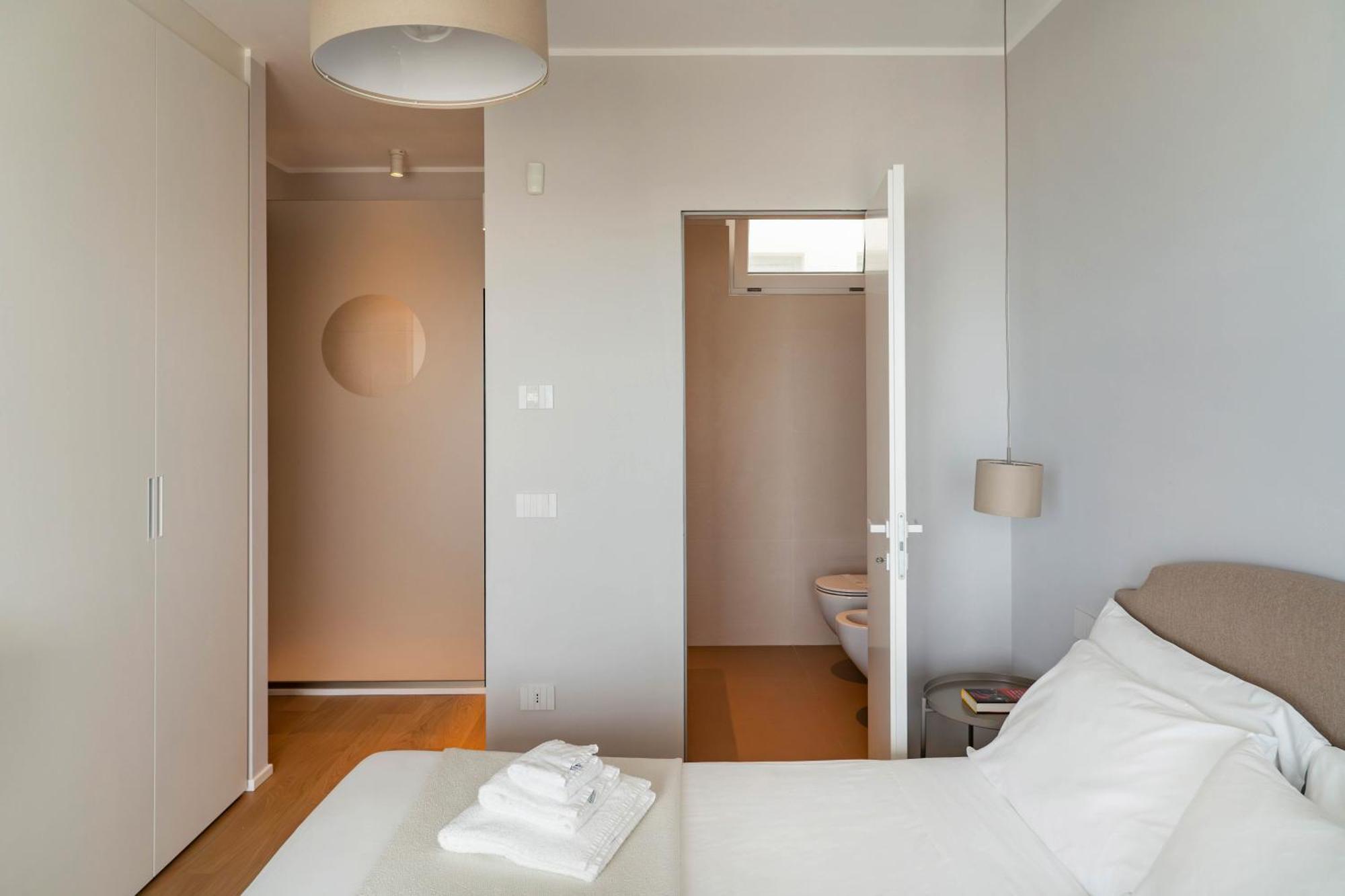 Palazzo Verdi Luxury Accomodation Бари Экстерьер фото