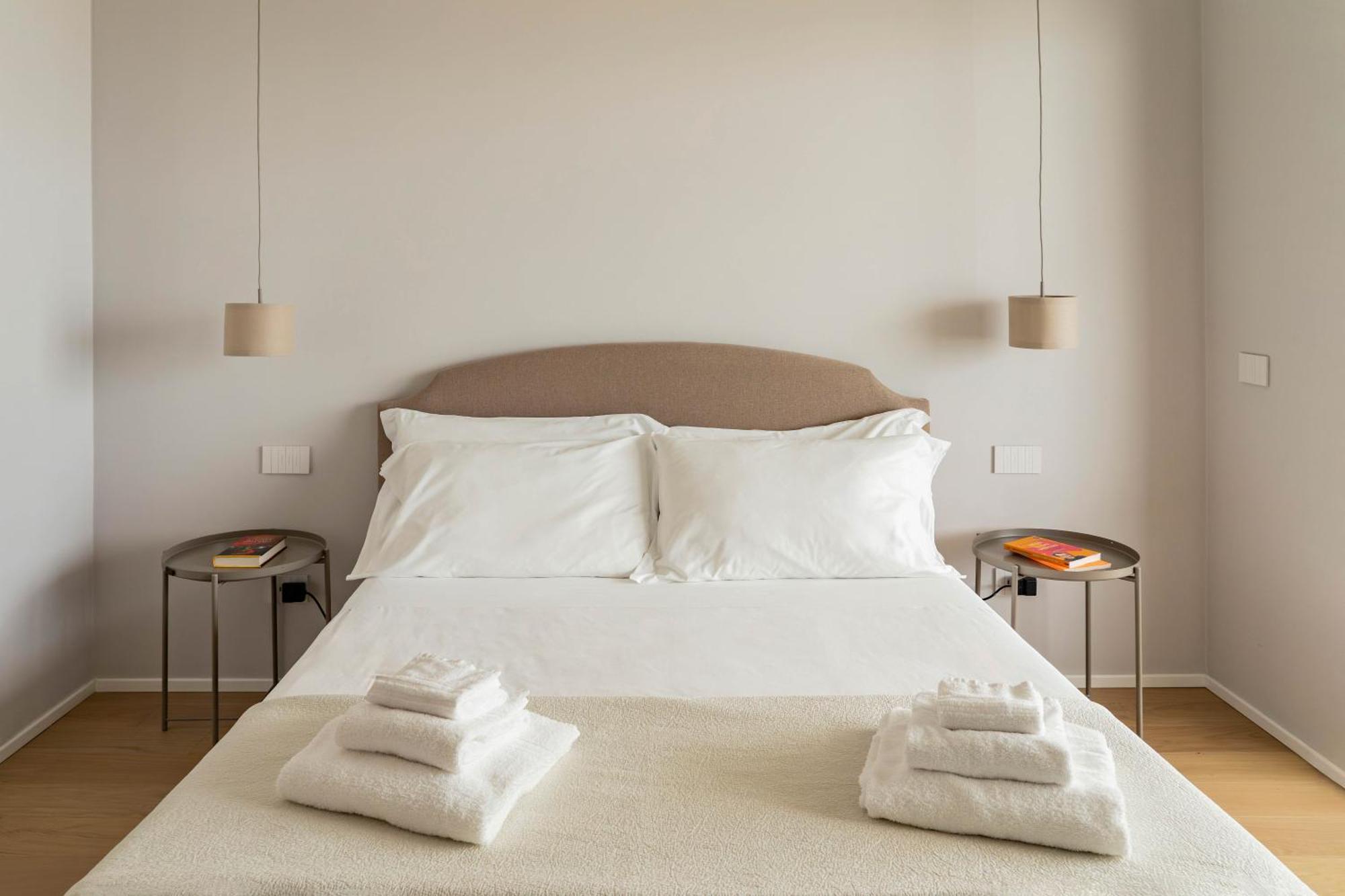 Palazzo Verdi Luxury Accomodation Бари Экстерьер фото